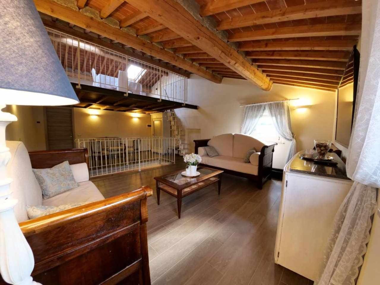 La Bella Bed & Breakfast *